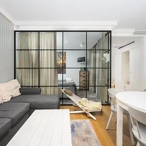https://wave9-by-oneapartments.sopothotels.com